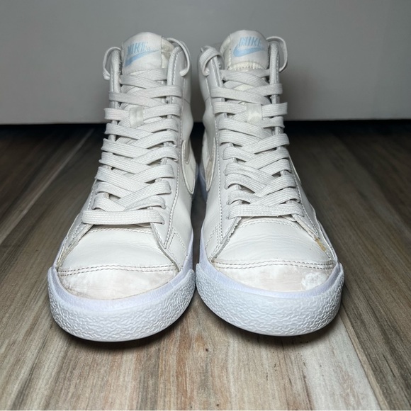 Nike Blazers Mid ‘77 Sneakers White With Iridescent Swoosh Youth Size 4Y - Picture 2 of 12